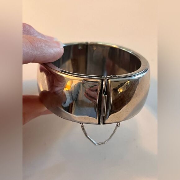 Vintage Silver Hinged Bangle Bracelet silver tone with chain chunky classic - Picture 1 of 12